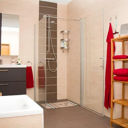 Falkenblick Og Im Fh Falkenhoehe