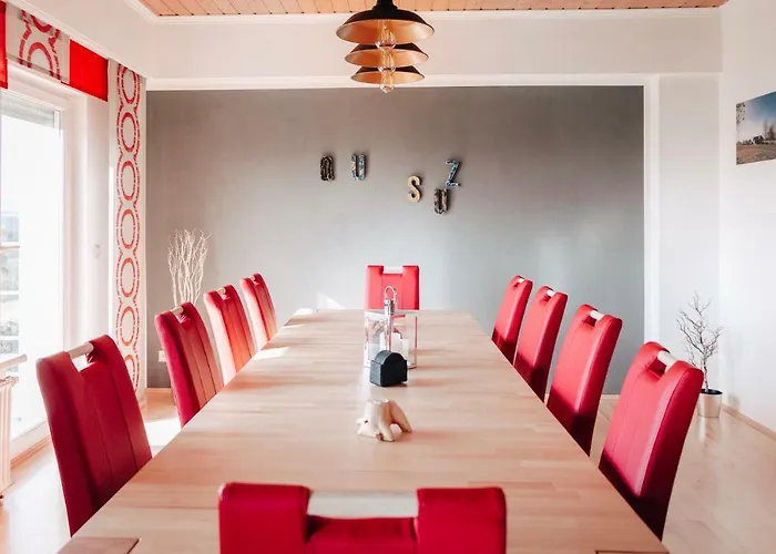 Falkenblick Og Im Fh Falkenhoehe *